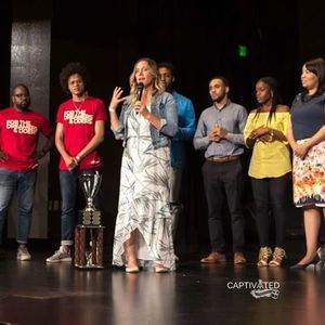 Meet your Posher, Elaine